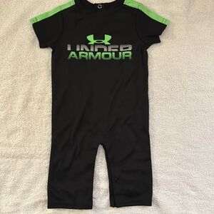 EUC Under Armor outfit. 0-3 months